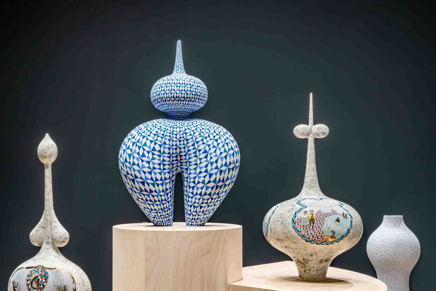 Elif Uras ‘Ellerinde Toprak’ Kişisel Sergisi (Galerist) - İznik Mavi Çini