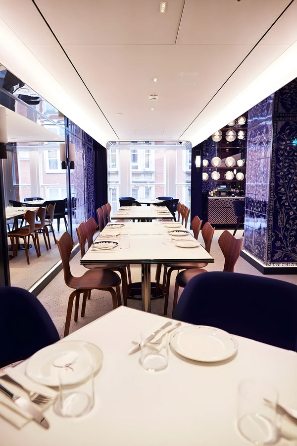 Em Sherif at Harrods Londra İznik Çini Projesi