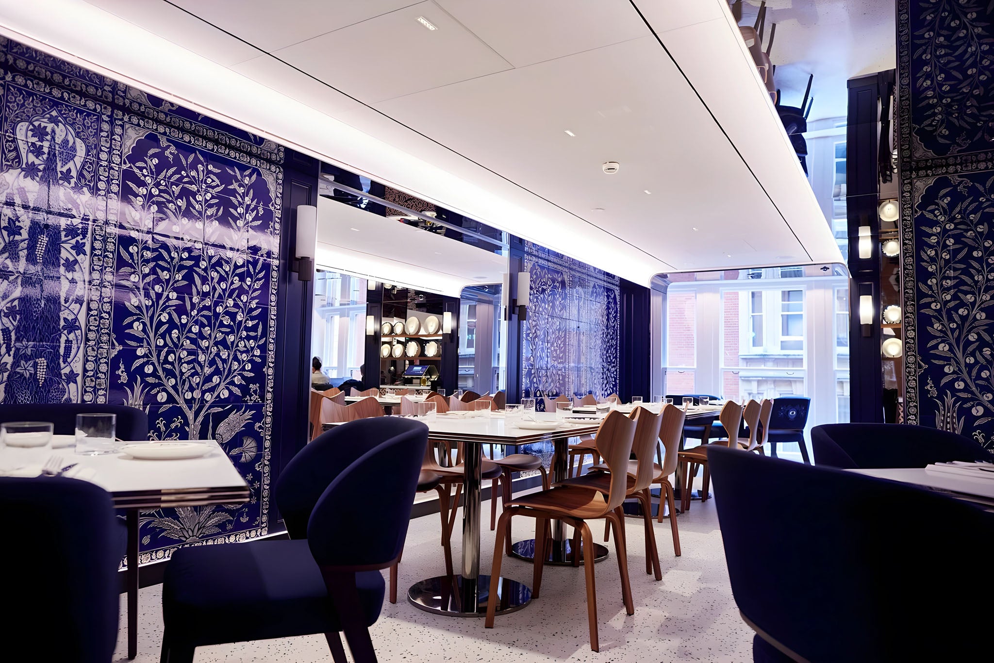 Em Sherif at Harrods Londra